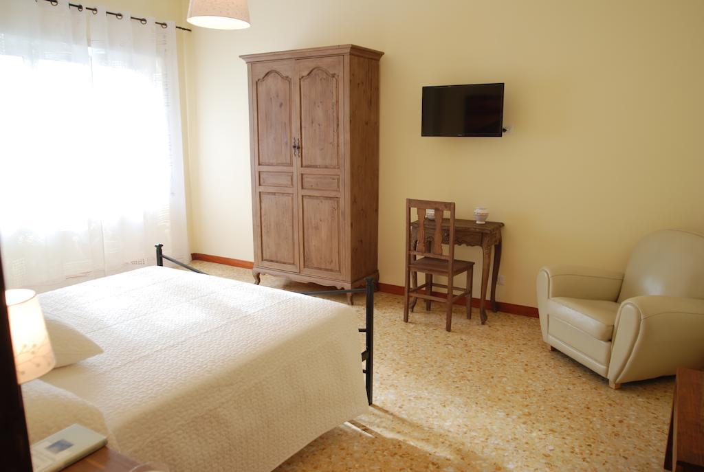 La Cannella Bed and Breakfast Anguillara Sabazia Δωμάτιο φωτογραφία